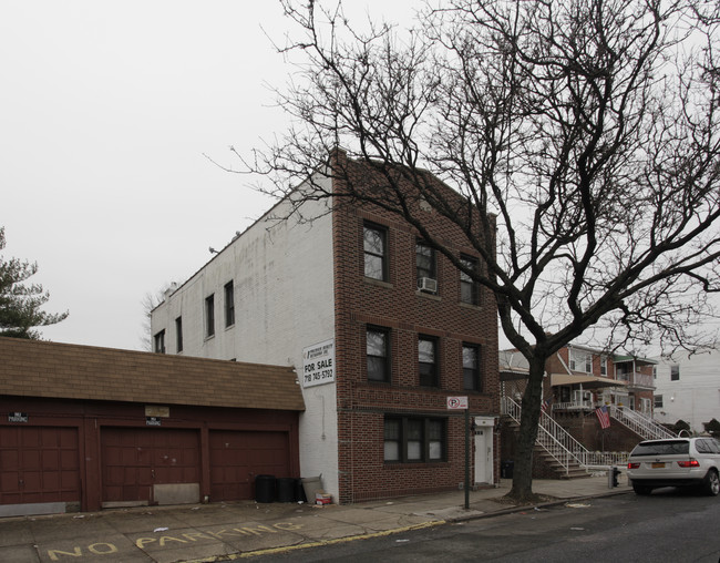 70 Battery Ave in Brooklyn, NY - Building Photo - Building Photo