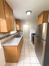 2830 Montrose Ave in Montrose, CA - Building Photo - Building Photo