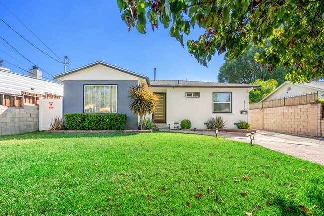 property at 6714 Amigo Ave