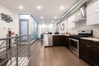 1415 N 7th St, Unit 3 in Philadelphia, PA - Building Photo - Building Photo