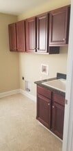 405 S Pointe Dr in Winterville, NC - Building Photo - Building Photo
