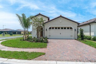 2217 6th St E in Palmetto, FL - Building Photo