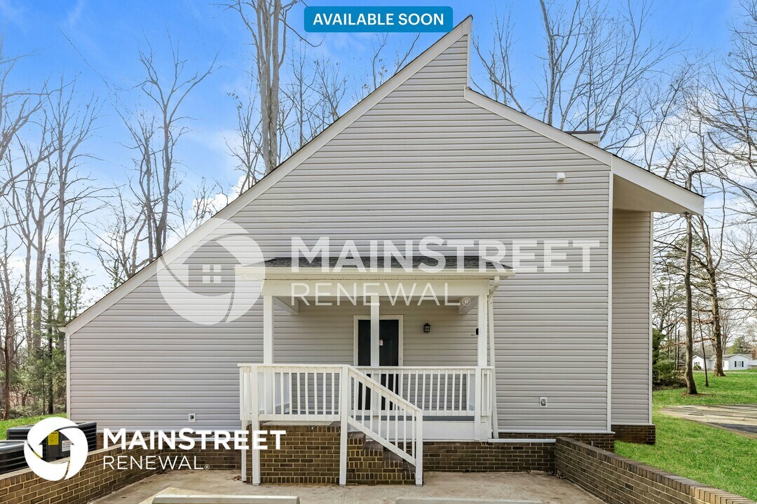 128 Kathland Ave in Thomasville, NC - Building Photo