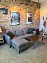 1911 W Cortland St in Chicago, IL - Building Photo - Building Photo