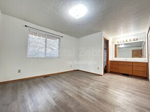 1818 NE Wichita Way in Bend, OR - Building Photo - Building Photo