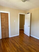 119 DuPont Pl in Bridgeport, CT - Building Photo