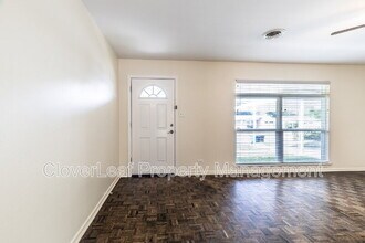 6331 Peace Pipe Dr in San Antonio, TX - Building Photo - Building Photo