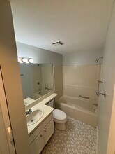 65 Burbank St, Unit 65 in Boston, MA - Building Photo - Building Photo