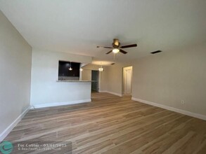 2480 NW 81st Terrace in Sunrise, FL - Building Photo - Building Photo