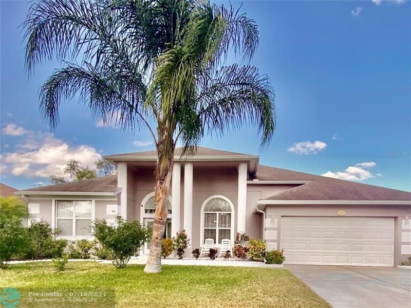 11037 Creighton Dr in Orlando, FL - Foto de edificio