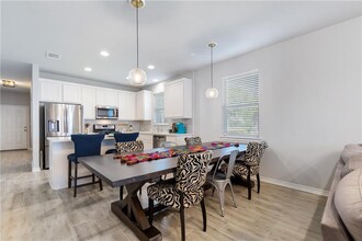 2345 Pecan Island Dr in Leander, TX - Building Photo - Building Photo