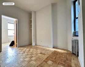 424 E 66th St in New York, NY - Building Photo - Building Photo