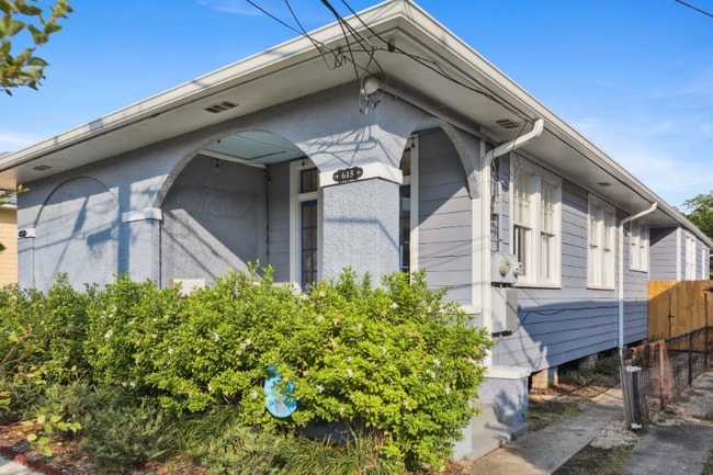615 S Hennessey St in New Orleans, LA - Building Photo - Building Photo