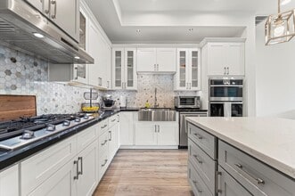 1228 Wycliffe Dr in Houston, TX - Building Photo - Building Photo