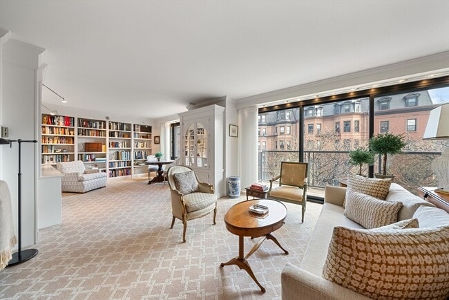 180 Beacon St in Boston, MA - Foto de edificio - Building Photo