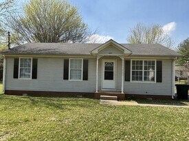641 Artic Ave in Oak Grove, KY - Building Photo