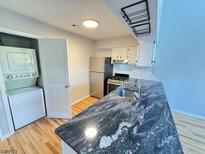 2 Stowe Ct in Vernon, NJ - Building Photo - Building Photo
