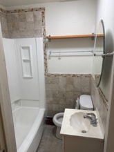 72 N Munn Ave, Unit 1 in East Orange, NJ - Building Photo - Building Photo