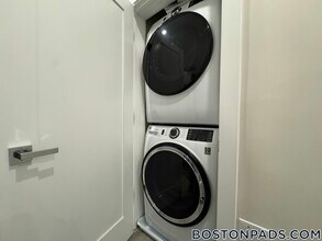 10 Cawfield St, Unit 2 in Boston, MA - Building Photo - Building Photo