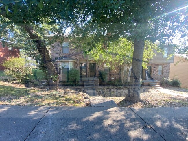 property at 114 Rimrock Pl