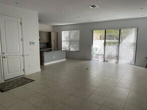20962 NW 1st Dr in Pembroke Pines, FL - Building Photo - Building Photo