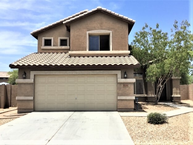 property at 6208 S 52nd Dr