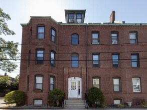 86 Walnut St, Unit 2 in Boston, MA - Building Photo - Building Photo