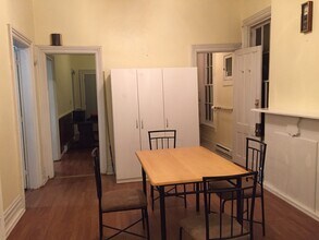 74 13th St, Unit 1 in Troy, NY - Building Photo - Building Photo