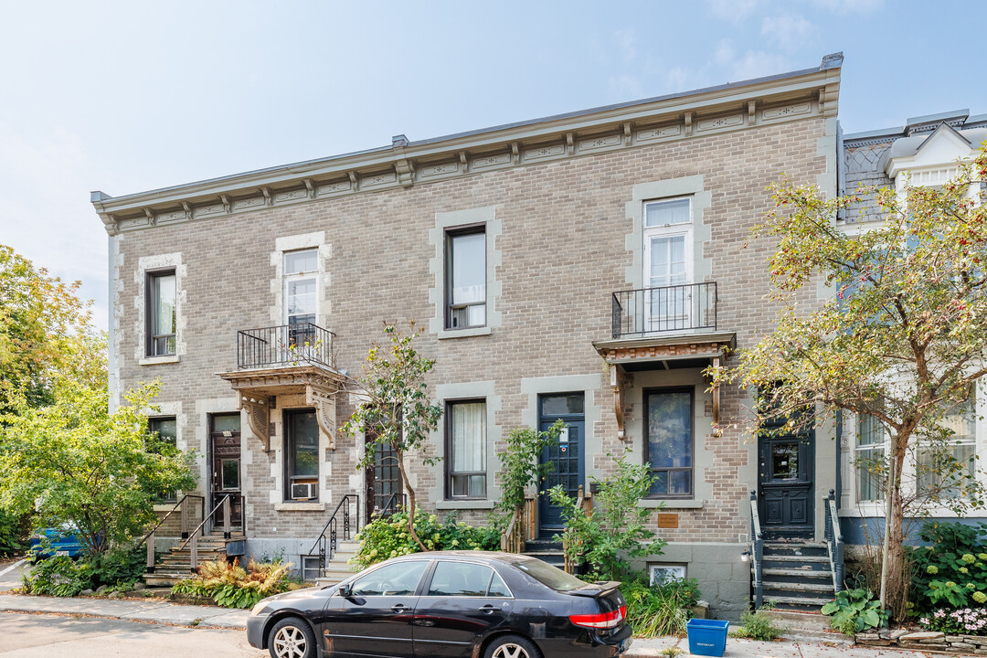 108 Lewis Av in Westmount, QC - Building Photo