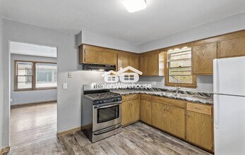 5844 Washburn Ave S in Minneapolis, MN - Building Photo - Building Photo