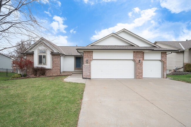 property at 1339 S Summit Rd