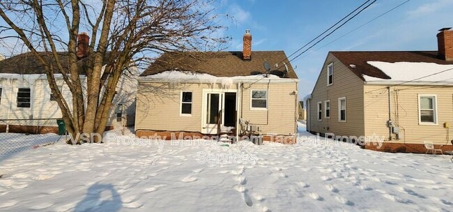 5120 Clement Ave in Maple Heights, OH - Building Photo - Building Photo