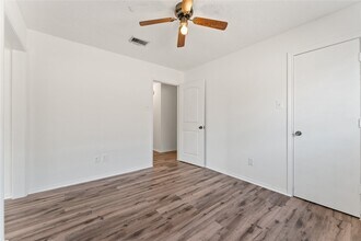 9723 Cedar Bluff Dr in Houston, TX - Building Photo - Building Photo