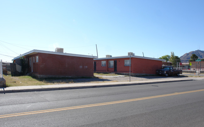 3804 Hayes Ave in El Paso, TX - Building Photo - Building Photo