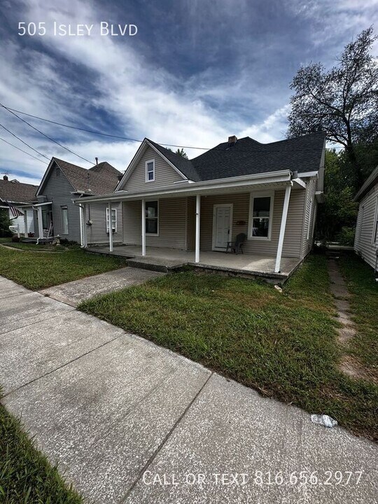 505 Isley Blvd in Excelsior Springs, MO - Building Photo