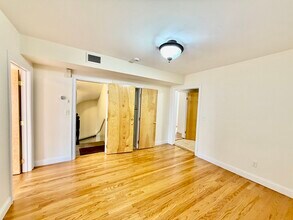 726 Cambridge St, Unit #1 in Cambridge, MA - Building Photo - Building Photo