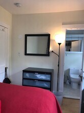 5335 42nd Pl NW, Unit 6 in Washington, DC - Foto de edificio - Building Photo