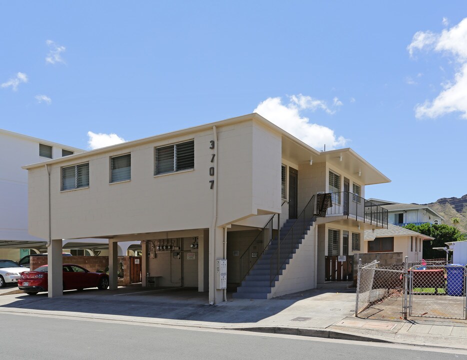 3107 Brokaw St in Honolulu, HI - Building Photo