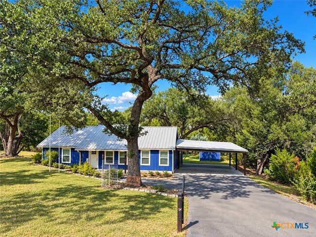 property at 963 Deer Run Pass