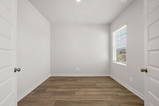 1183 Ross Farms Blvd in Clarksville, TN - Building Photo - Building Photo