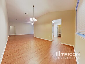 7911 Bluff Trail Dr in Humble, TX - Building Photo - Building Photo