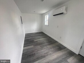 25 W 33rd St in Reading, PA - Building Photo - Building Photo