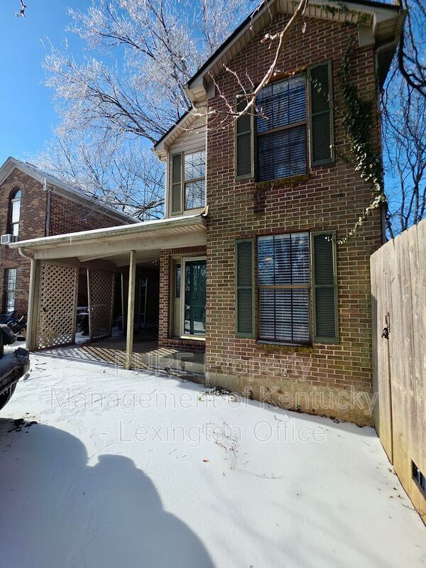 1430 Vintage Cir in Lexington, KY - Building Photo - Building Photo