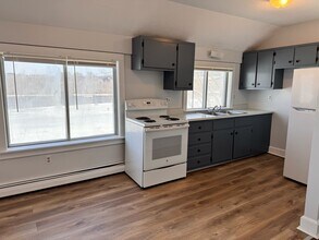 317 S Main St, Unit 6 in Brewer, ME - Building Photo - Building Photo