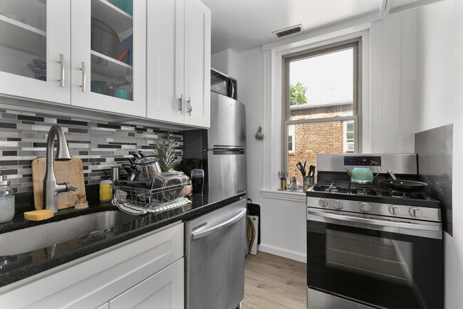property at 21 Woodbridge St