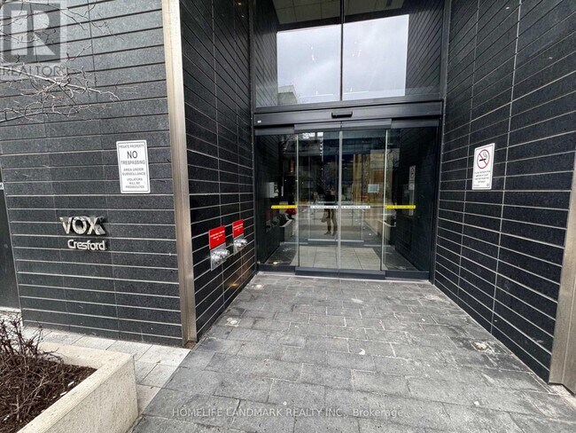 28 Wellesley St E in Toronto, ON - Building Photo - Building Photo