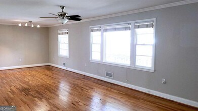 3022 Templewood Dr NE in Atlanta, GA - Building Photo - Building Photo