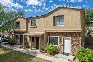 2014 E Sweetwater in Phoenix, AZ - Building Photo