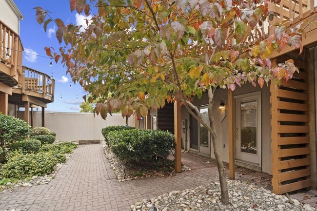 property at 102 Pilgrim Lndg