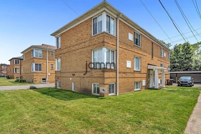 property at 18997 Hilliard Blvd